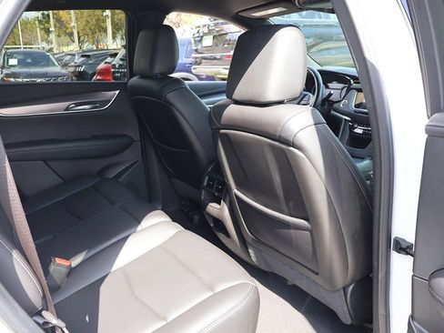 Used 2022 Cadillac XT5 Luxury image 35