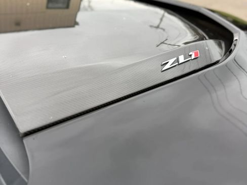 Used 2017 Chevrolet Camaro ZL1 image 2