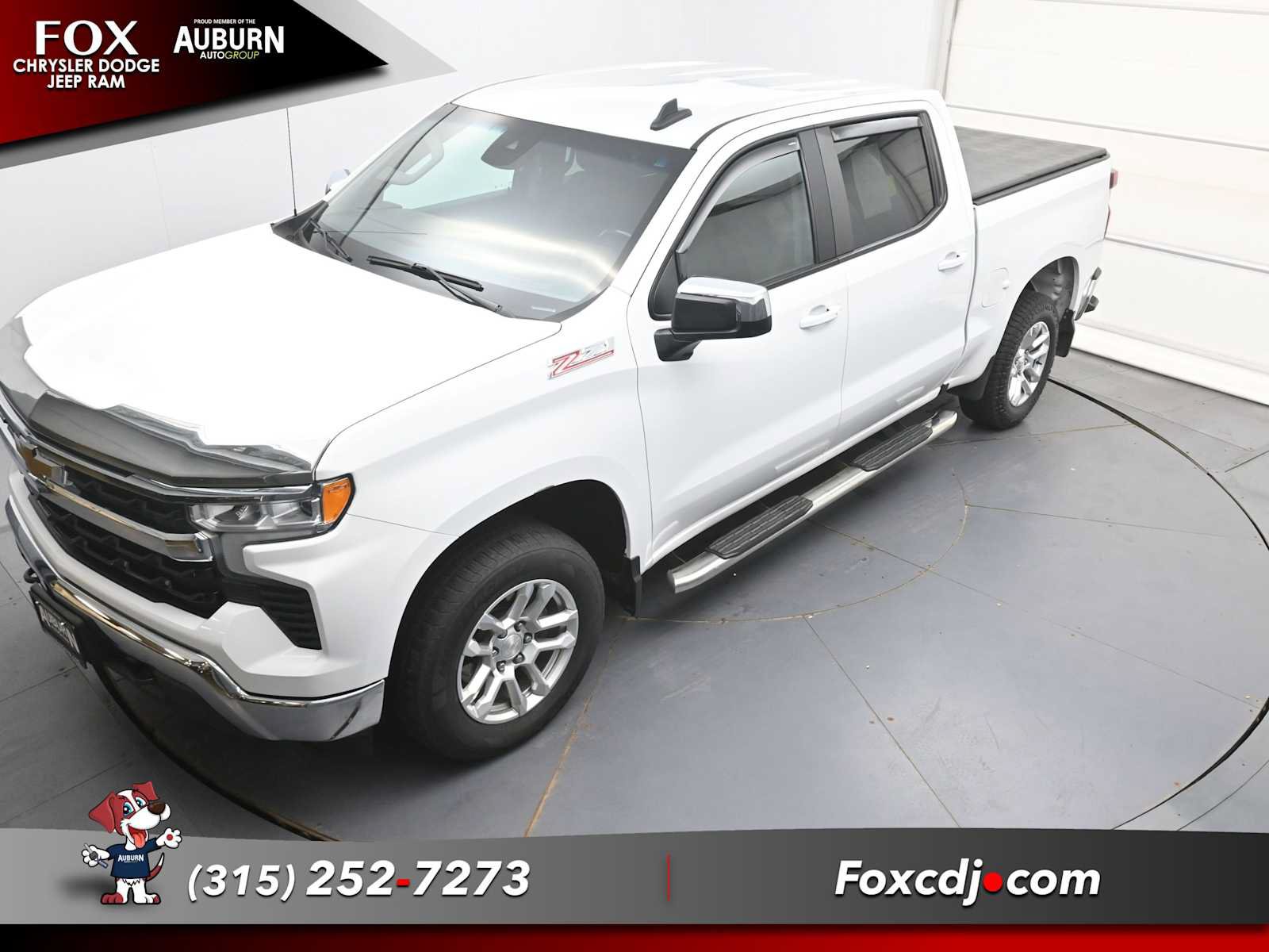 Used 2023 Chevrolet Silverado 1500 LT w/ Z71 Off-Road Package AWD/4WD image 30