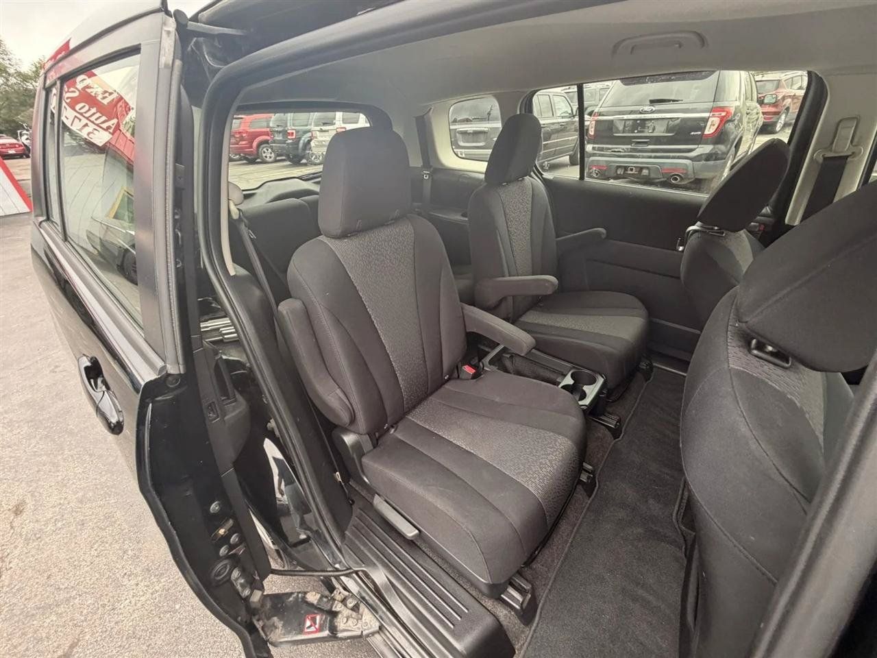 Used 2012 MAZDA MAZDA5 Sport FWD image 34