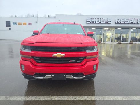 Used 2018 Chevrolet Silverado 1500 LT w/ All Star Edition image 3