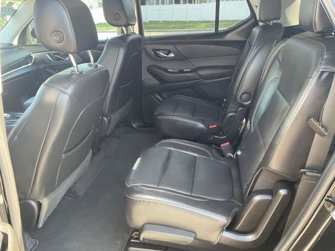 Used 2020 Chevrolet Traverse Premier w/ Redline Edition AWD/4WD image 10