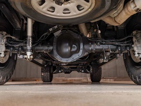 Used 2025 GMC Sierra 3500 AT4 w/ AT4 Premium Plus Package image 11