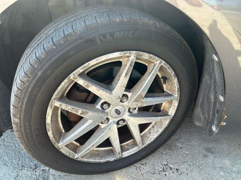 Used 2010 Ford Fusion SEL FWD image 10