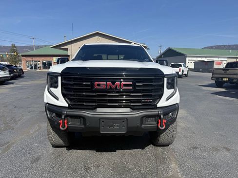 Used 2024 GMC Sierra 1500 AT4X w/ AT4X AEV Edition image 3