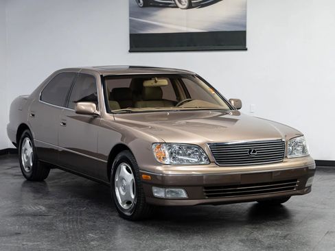 Used 1998 Lexus LS 400 image 2