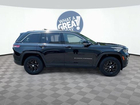 Used 2022 Jeep Grand Cherokee Limited AWD/4WD image 4