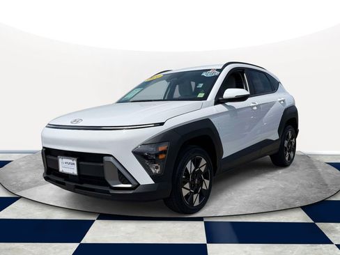 Certified 2024 Hyundai Kona SEL AWD/4WD image 3