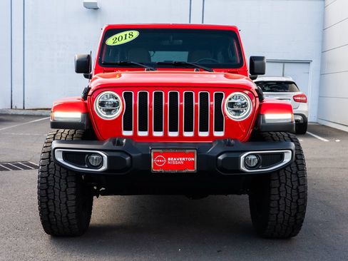Used 2018 Jeep Wrangler Unlimited Sahara AWD/4WD image 2