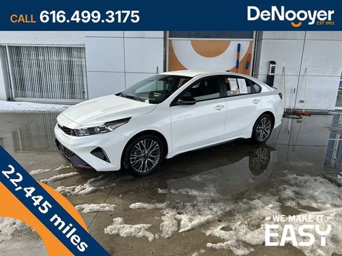 Used 2024 Kia Forte GT-Line image 1