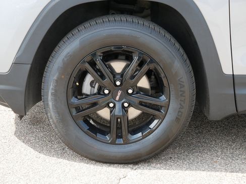 Used 2023 GMC Terrain AT4 AWD/4WD image 9