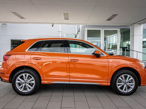 Used 2022 Audi Q3 2.0T Premium Plus image 3