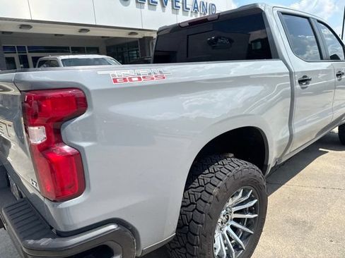 Used 2024 Chevrolet Silverado 1500 LT Trail Boss w/ Convenience Package II AWD/4WD image 23