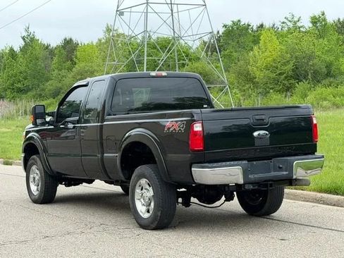Used 2016 Ford F250 XLT w/ FX4 Off-Road Package AWD/4WD image 10