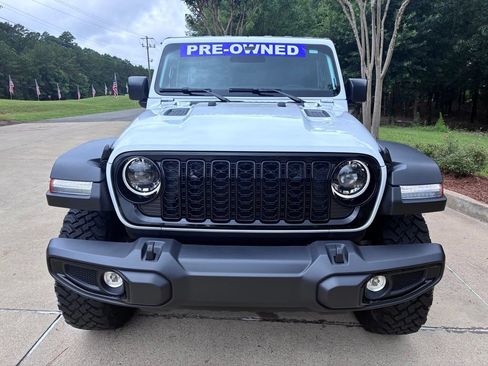Used 2026 Jeep Wrangler Unlimited Sport AWD/4WD image 2
