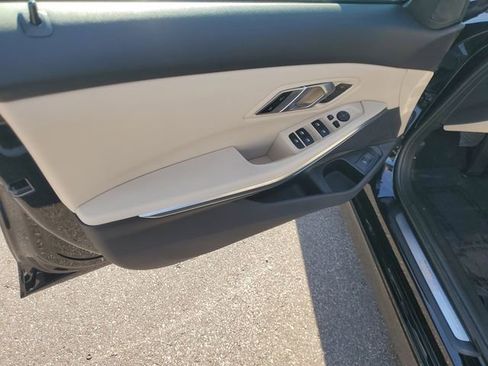 Used 2022 BMW 330i 330i w/ Premium Package image 17