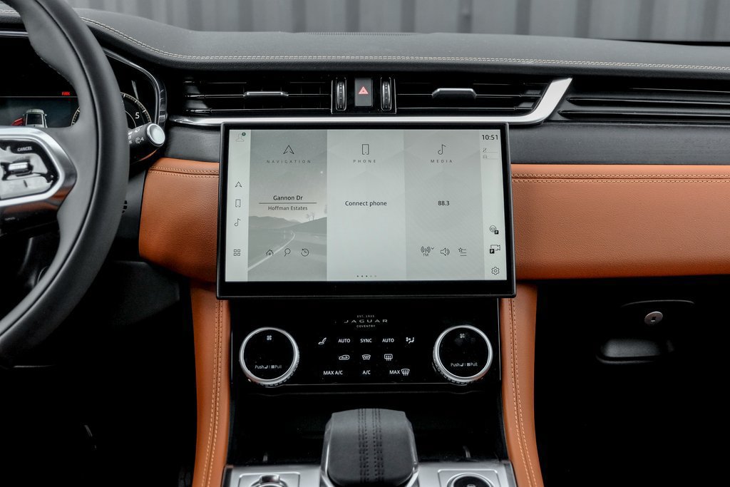 New 2026 Jaguar F-PACE R-Dynamic S AWD/4WD image 18