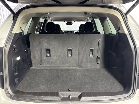 Used 2025 Subaru Ascent Premium image 30