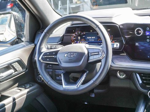 Used 2025 Chevrolet Tahoe Z71 w/ Z71 Off-Road Package image 16