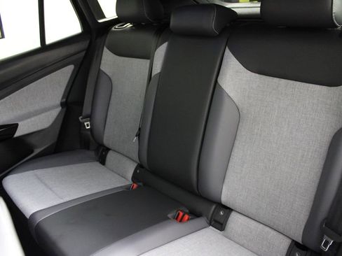 Used 2024 Volkswagen ID.4 2WD image 18