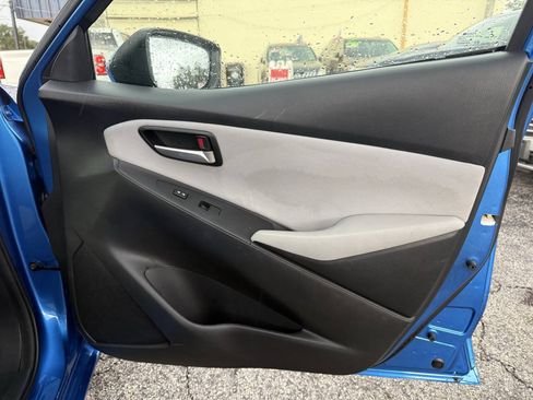 Used 2020 Toyota Yaris LE FWD image 26