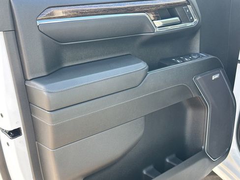 Used 2024 GMC Sierra 1500 Elevation w/ Preferred Package image 10