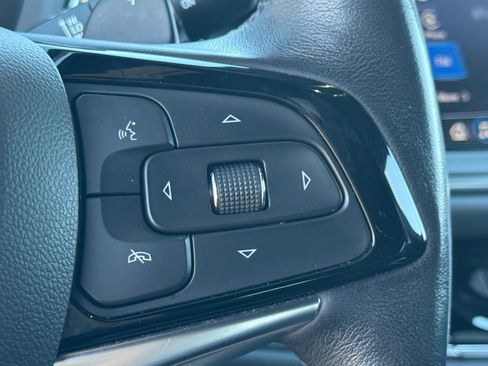 Used 2024 Buick Enclave Premium AWD/4WD image 15