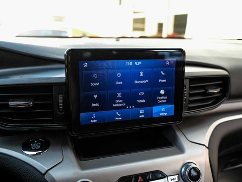 Used 2021 Ford Explorer XLT RWD image 27
