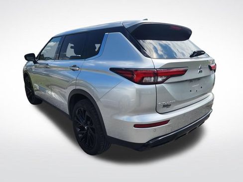 Used 2022 Mitsubishi Outlander SEL Black Edition FWD image 9