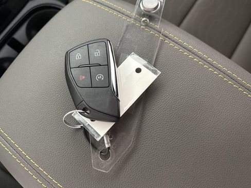 New 2025 Chevrolet Colorado ZR2 w/ Off-Road Front Bumper Package image 20