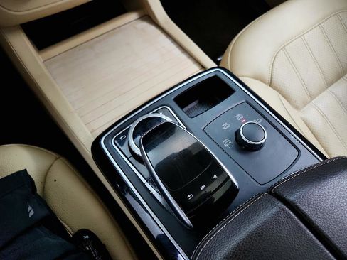 Used 2018 Mercedes-Benz GLE 350 image 19