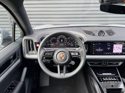 New 2026 Porsche Cayenne Coupe image 19