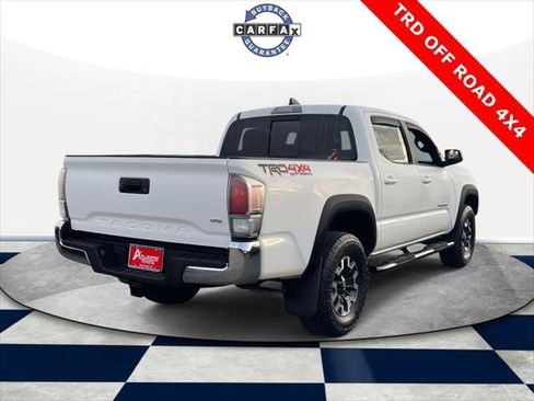 Certified 2022 Toyota Tacoma TRD Off-Road image 6
