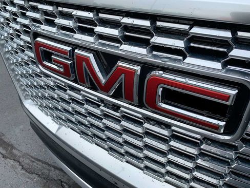 Certified 2024 GMC Yukon Denali w/ Advanced Technology Package AWD/4WD image 33