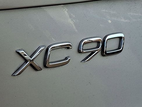 Used 2021 Volvo XC90 T8 Inscription Expression w/ Climate Package image 37