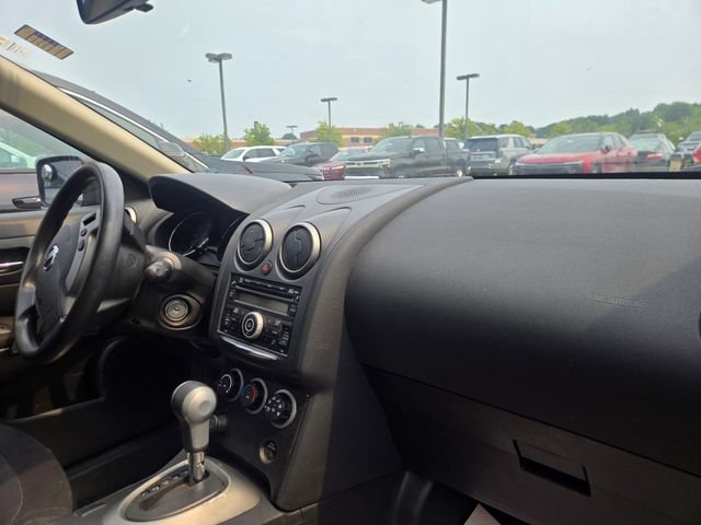 Used 2013 Nissan Rogue S AWD/4WD image 24