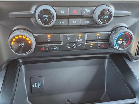 New 2026 Ford F250 XLT w/ XLT Premium Package image 17