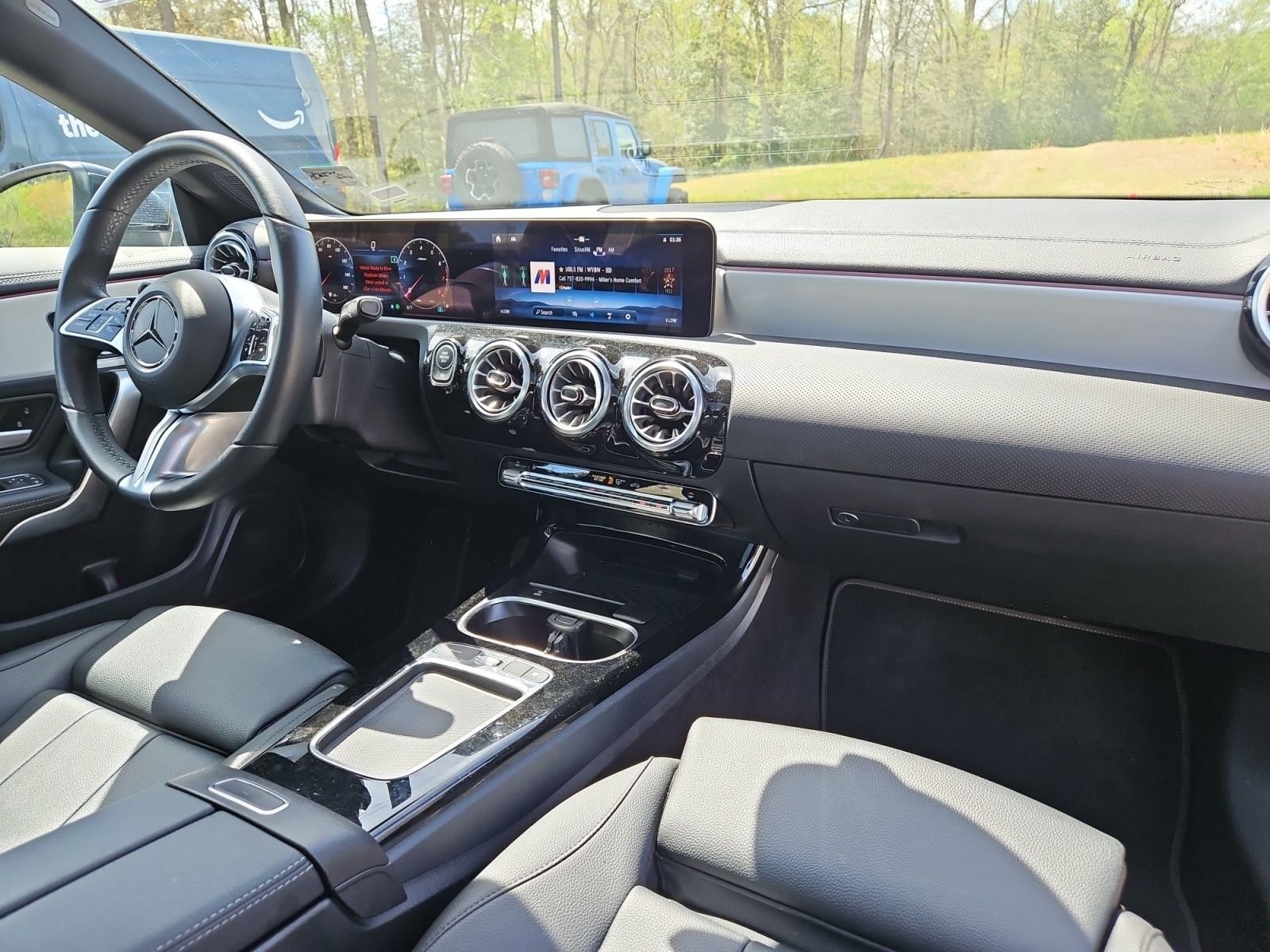 Used 2025 Mercedes-Benz CLA 250 4MATIC image 16