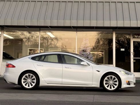 Used 2019 Tesla Model S Long Range image 4