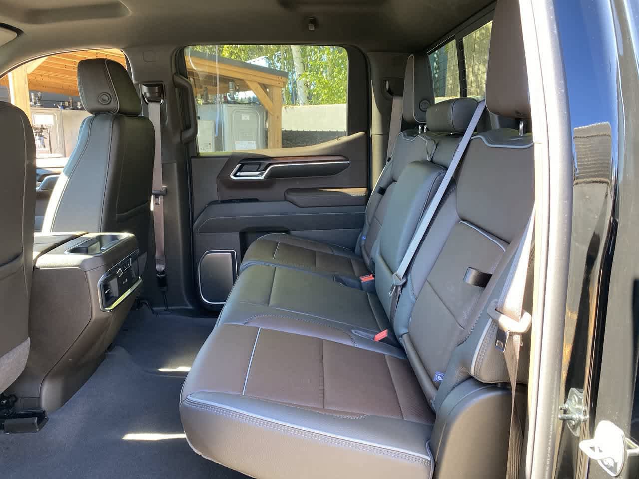Used 2025 GMC Sierra 1500 Denali w/ Denali Carbonpro Edition AWD/4WD image 16