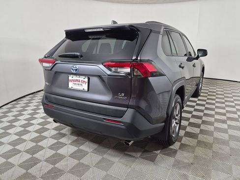 Used 2024 Toyota RAV4 LE AWD/4WD image 3