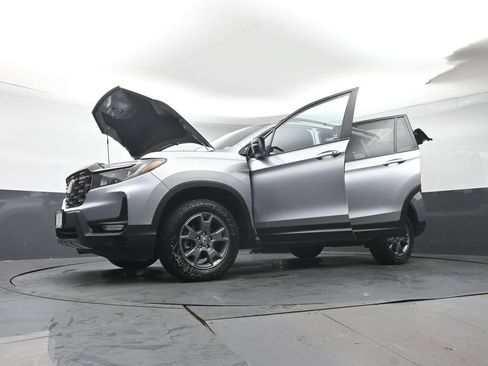 Certified 2024 Honda Passport TrailSport image 46