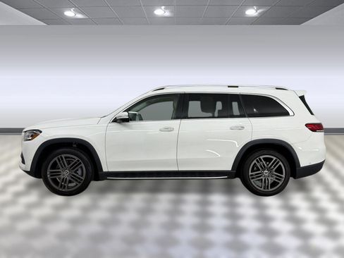 Used 2022 Mercedes-Benz GLS 450 4MATIC image 2