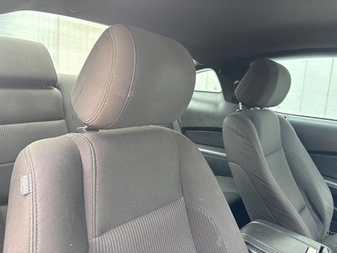 Used 2012 Ford Mustang GT RWD image 21