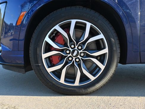 New 2025 Cadillac XT6 Sport w/ Platinum Package image 30