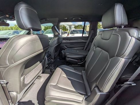 New 2025 Jeep Grand Cherokee L Limited w/ Black Appearance Package image 12