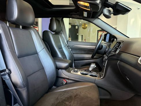 Used 2021 Jeep Grand Cherokee Altitude image 20