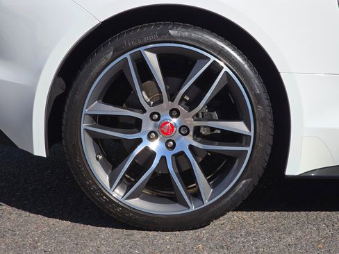 Used 2018 Jaguar F-TYPE R-Dynamic image 36