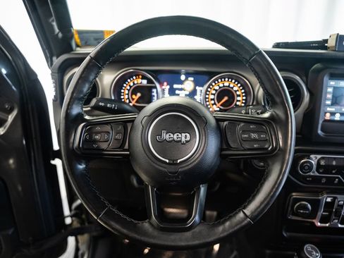Used 2021 Jeep Gladiator Sport AWD/4WD image 41