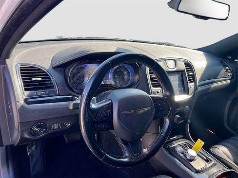 Used 2020 Chrysler 300 S image 9